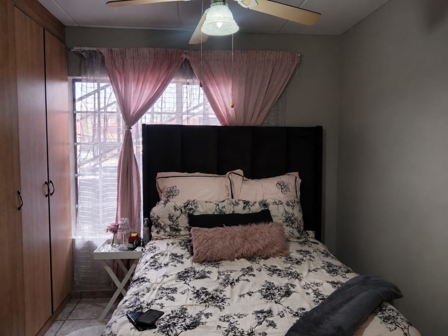 1 Bedroom Property for Sale in Die Bult North West